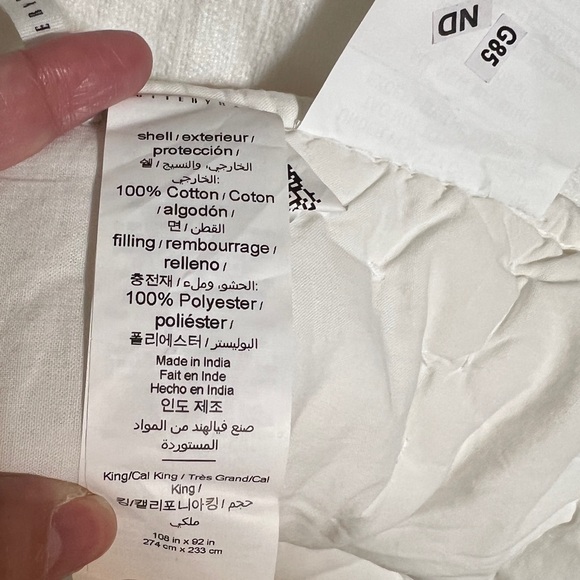 New! NWT! Pottery Barn Cozy Cloud Quilt in White - Picture 8 of 10